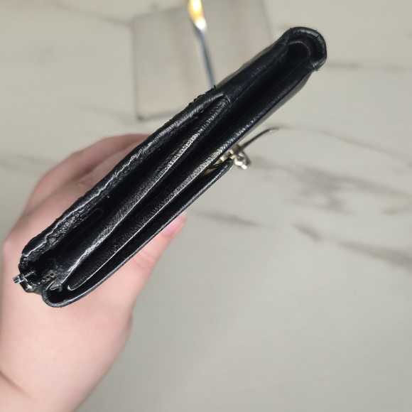 Gucci Vintage Black Leather Unisex Compact Wallet - Picture 4 of 12